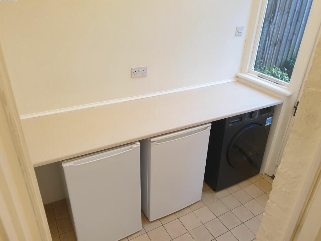 House in Neston, Cheshire West and Chester - View 5