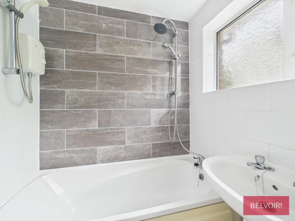 House in Wrexham, Rhosnesni, Acton - More
