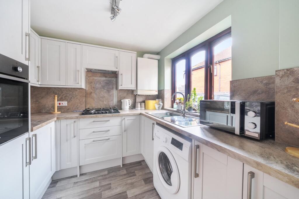 Wycklond Close, Stotfold, SG5 photo 3