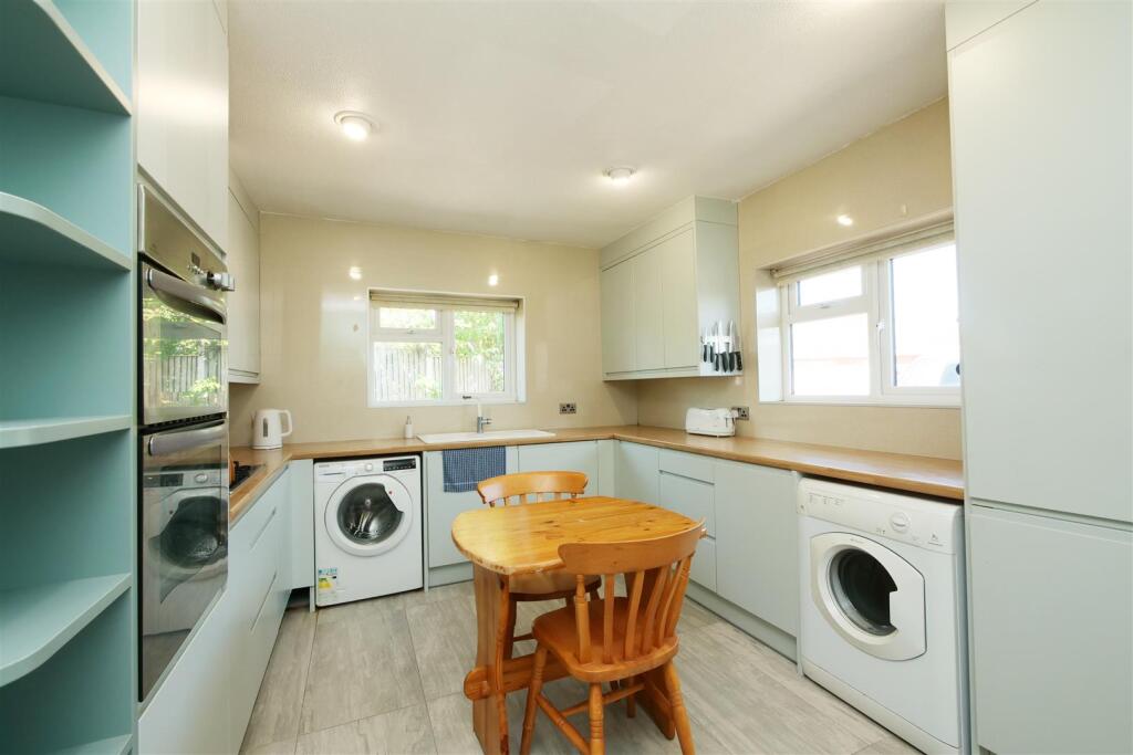 House in York - View 4