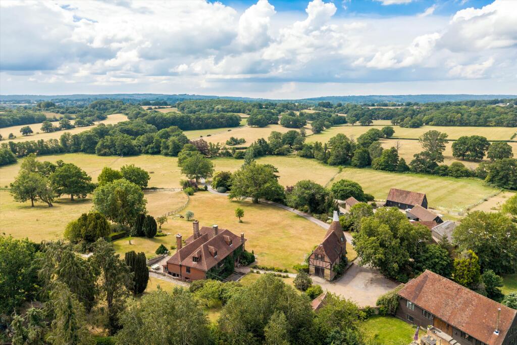 House in Tonbridge - View 3