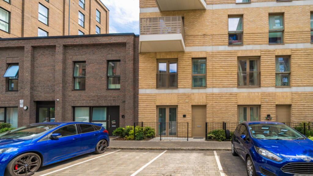 Main image of property: Palmer Street, Reading, Berkshire, RG1