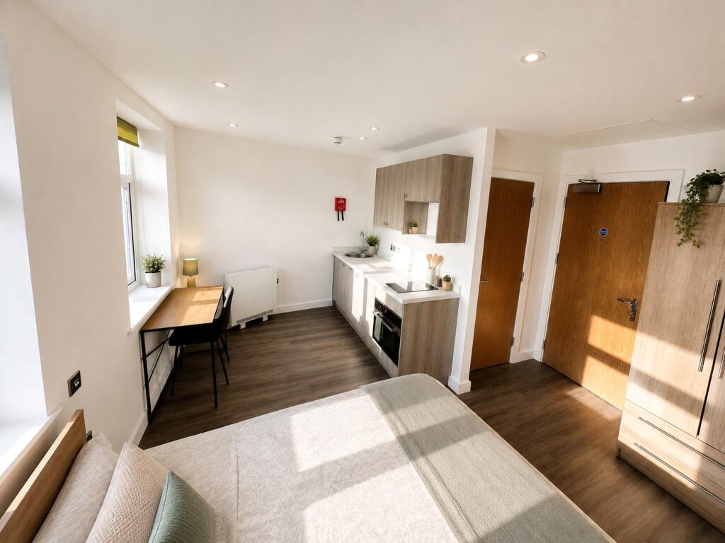 Main image of property: 82 Colston Street, City Center, Bristol, BS1