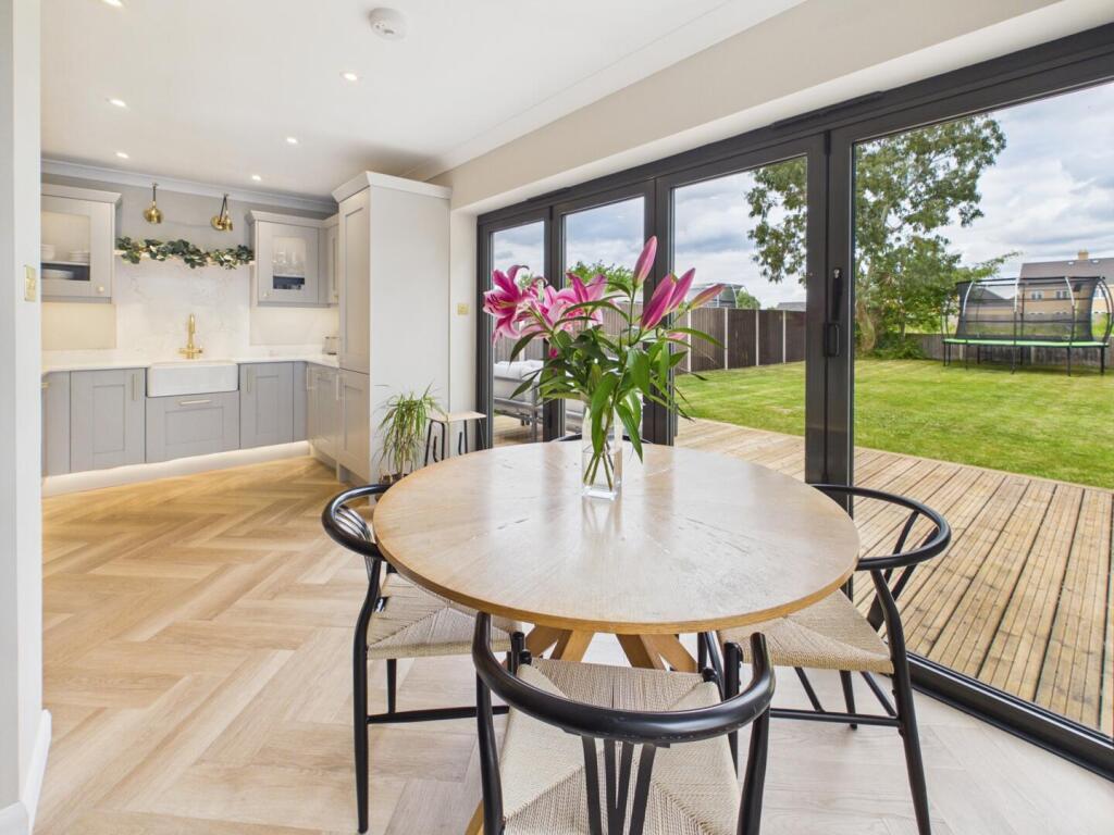 House in East Lindsey, Woodhall Spa - View 2
