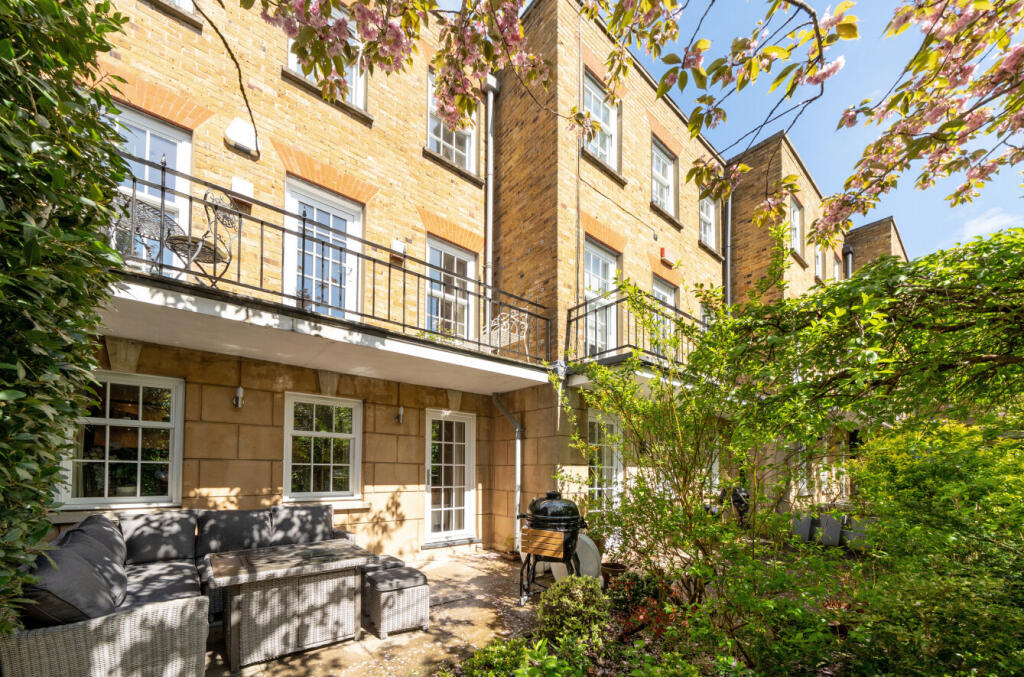 House in London - More