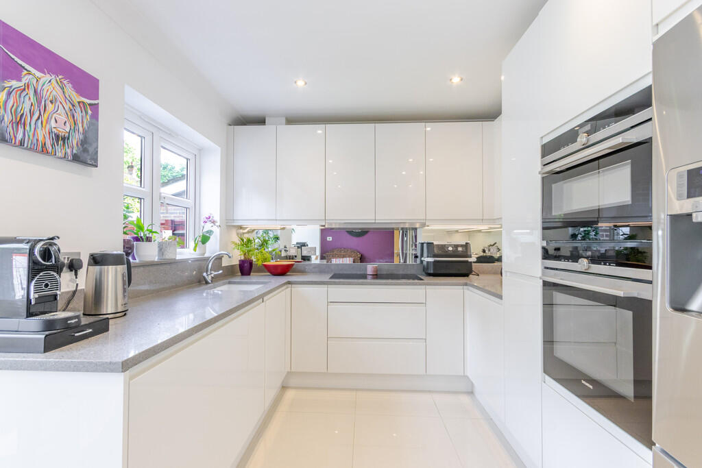 House in Watford - View 2
