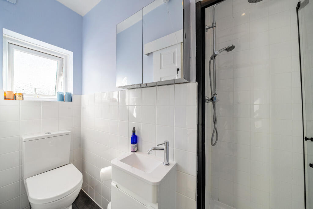 Apartment in London - More