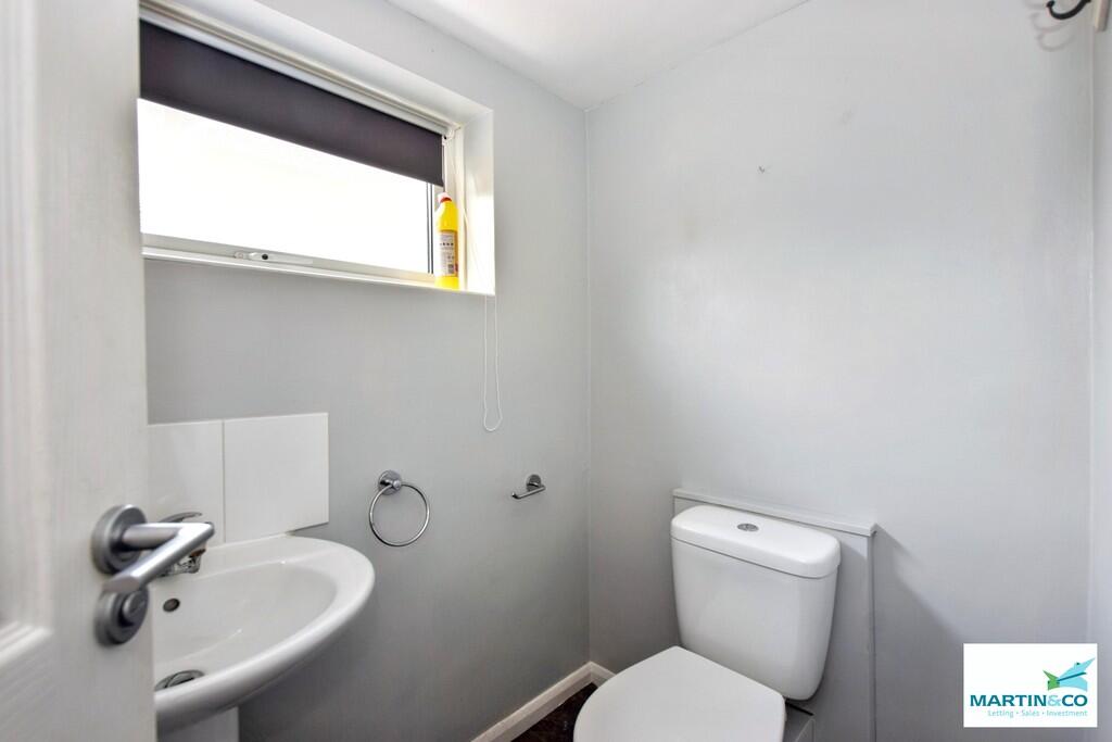 House in Hinckley and Bosworth, Earl Shilton - More