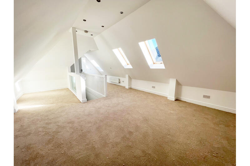 House in Southend-on-Sea - View 4