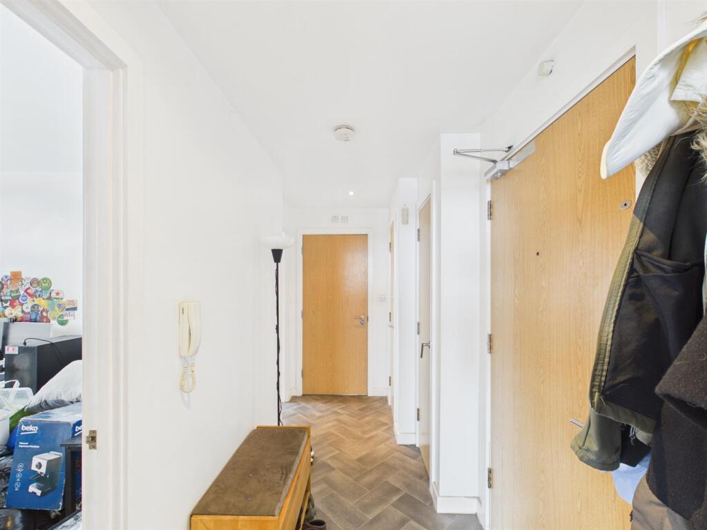Apartment in Nottingham, Hockley, The Meadows - View 5