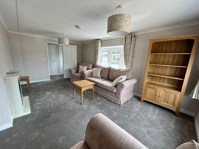 Maidstone Road, Staplehurst, Kent photo 2
