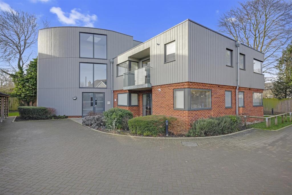 Main image of property: Greengates Court, 149 Histon Road, Cambridge