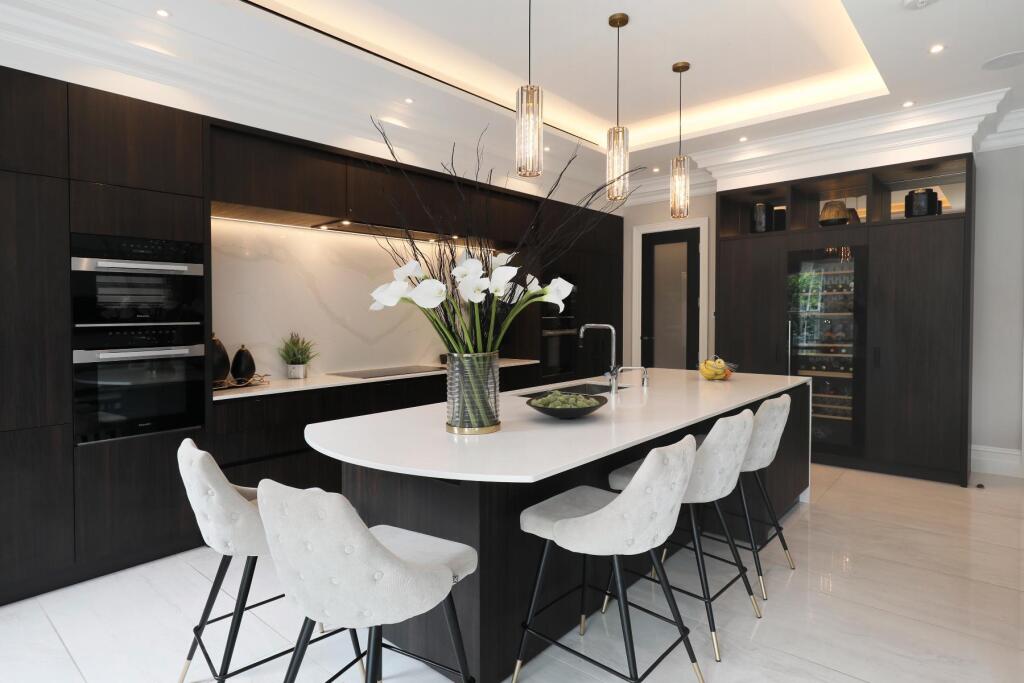 Cottenham Park Road, Wimbledon, London, SW20 photo 4