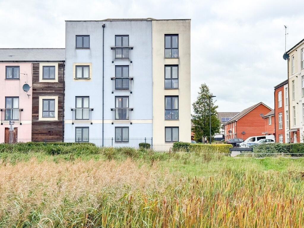 Main image of property: Eighteen Acre Drive, Patchway, Bristol, BS34
