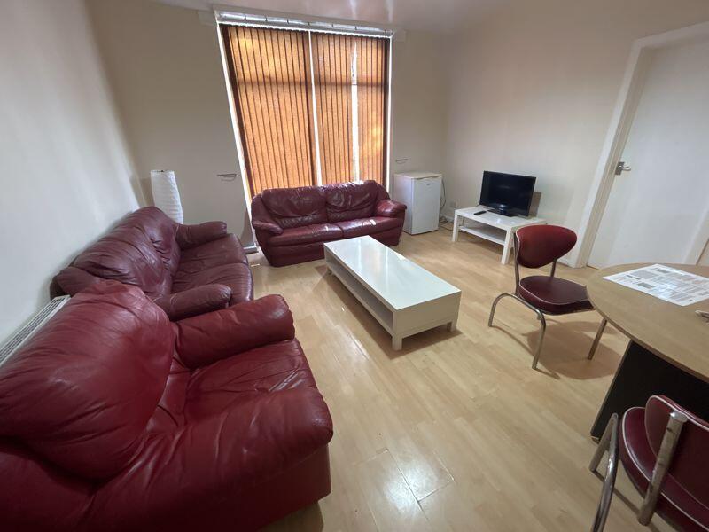 House in Nottingham - View 2