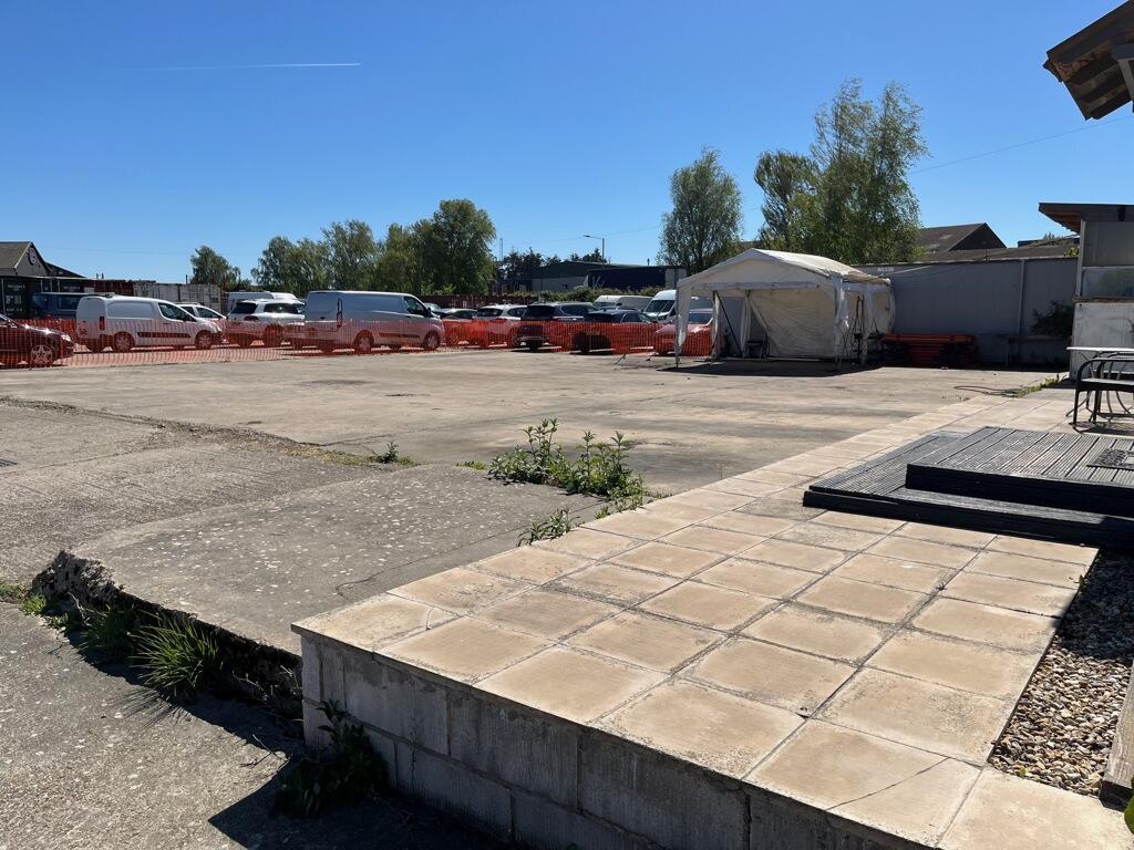 Photo 16