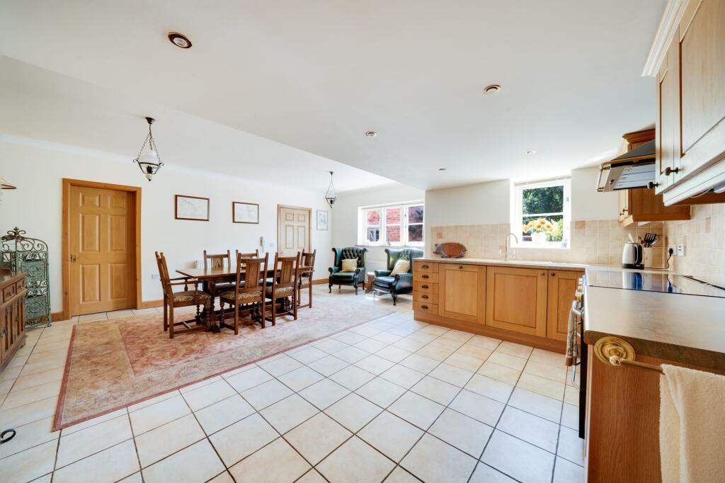 House in Telford - View 4