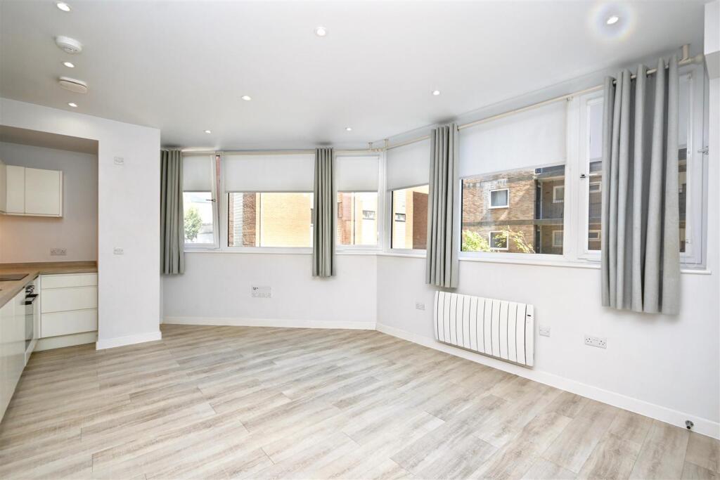 Apartment in Eastbourne, Little Chelsea, Upperton - View 5
