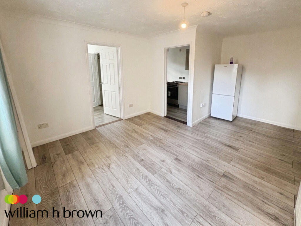Apartment in Chelmsford - View 2