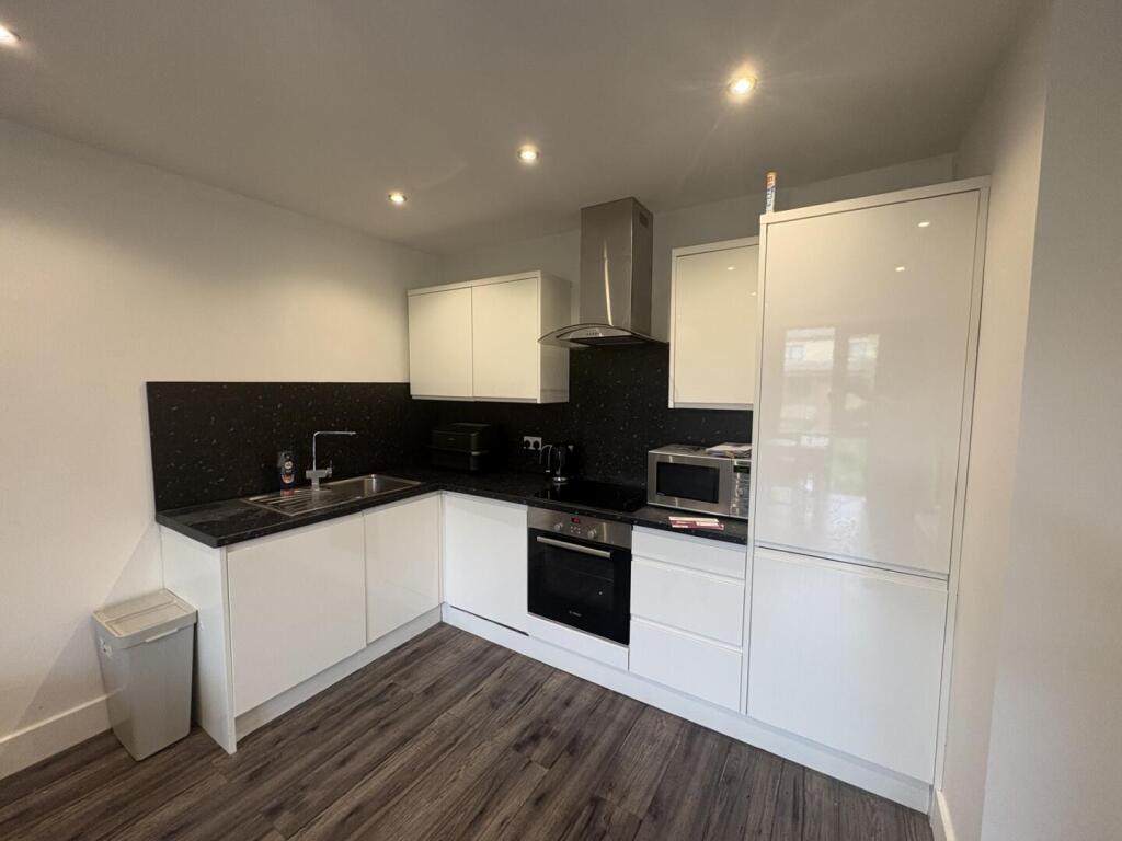 Apartment in Waverley, Catteshall, Godalming - View 5