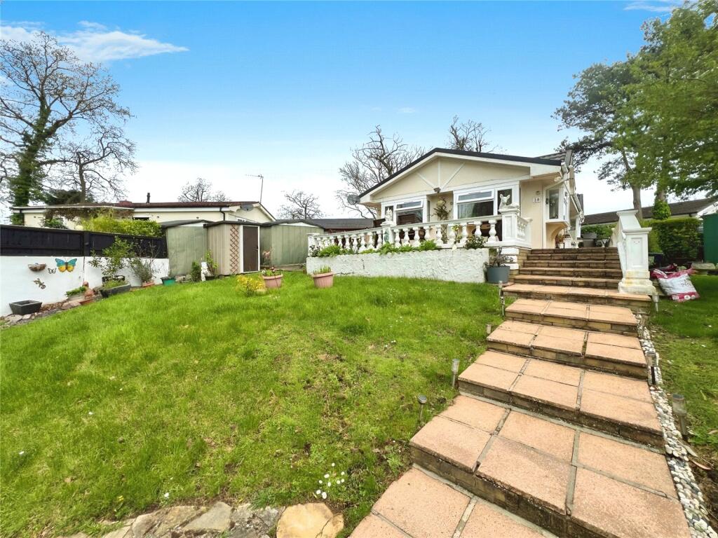House in Dartford, Stonehill Woods Park, Joydens Wood