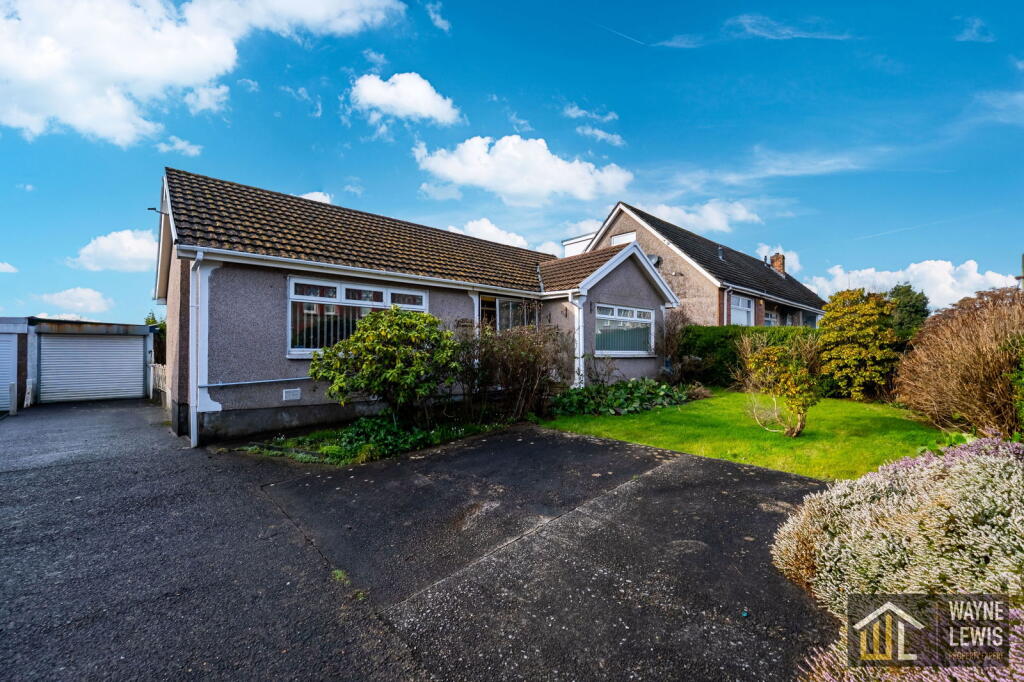 2-bed detached on St. Cenydd Road, Caerphilly, CF83 2TA, £240,000
