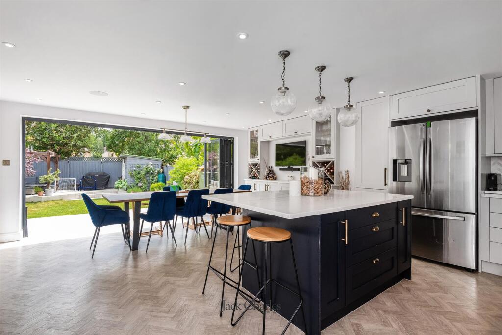 House in Tonbridge and Malling, Kent - View 4