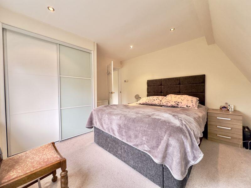 Apartment in Birmingham, Sutton Coldfield - View 5