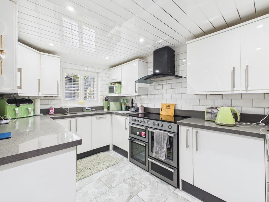 House in West Lancashire, Skelmersdale - View 3