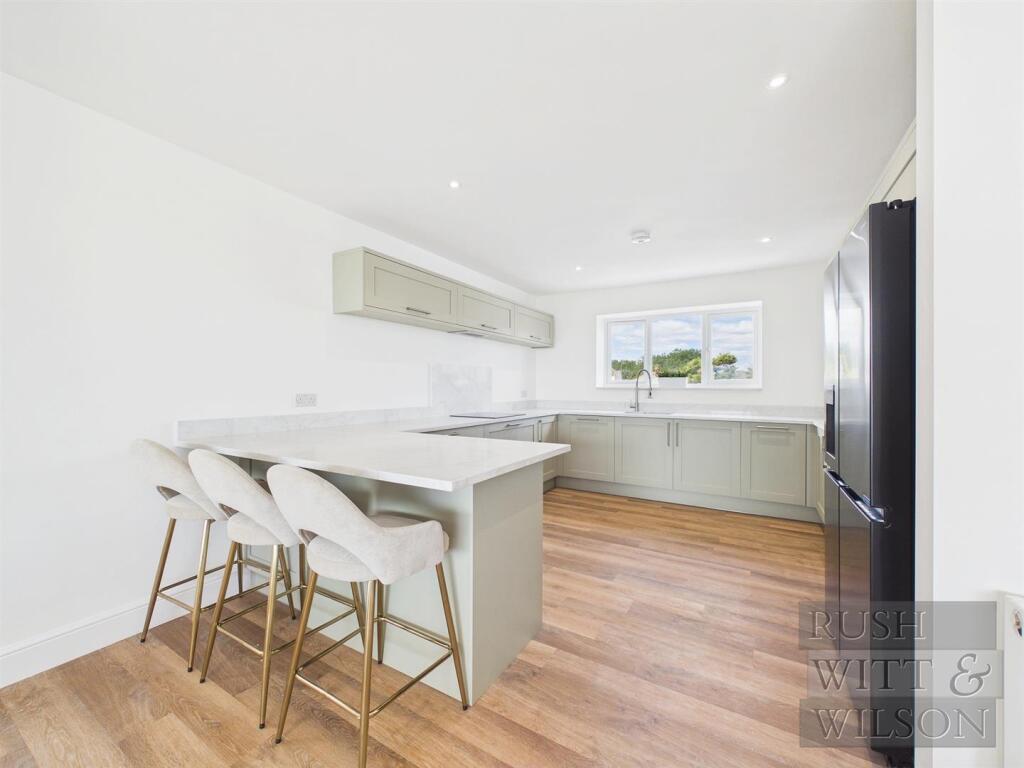 House in Tonbridge - View 5