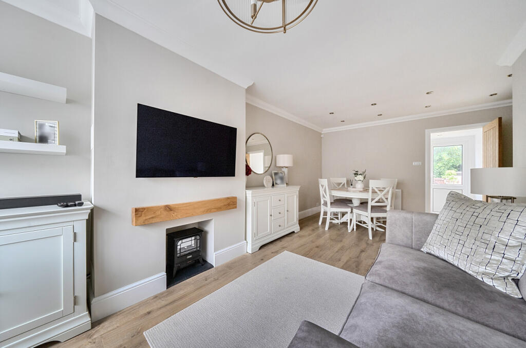 House in London, Barnehurst - More