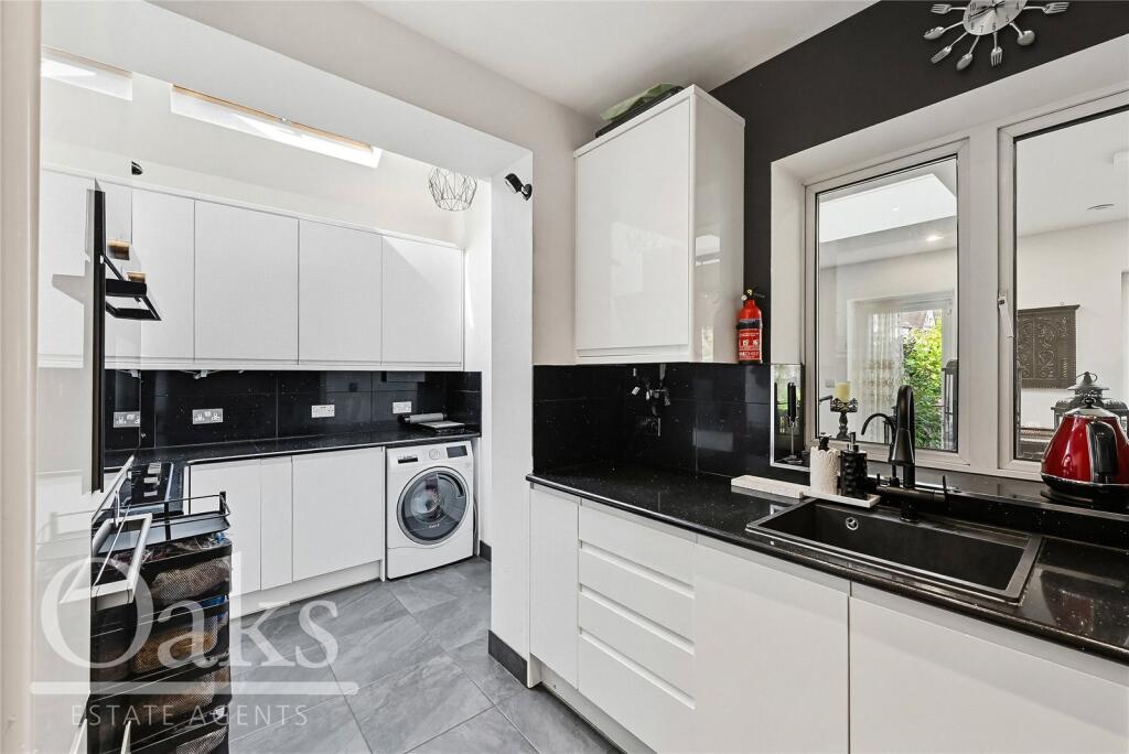 House in London - View 5