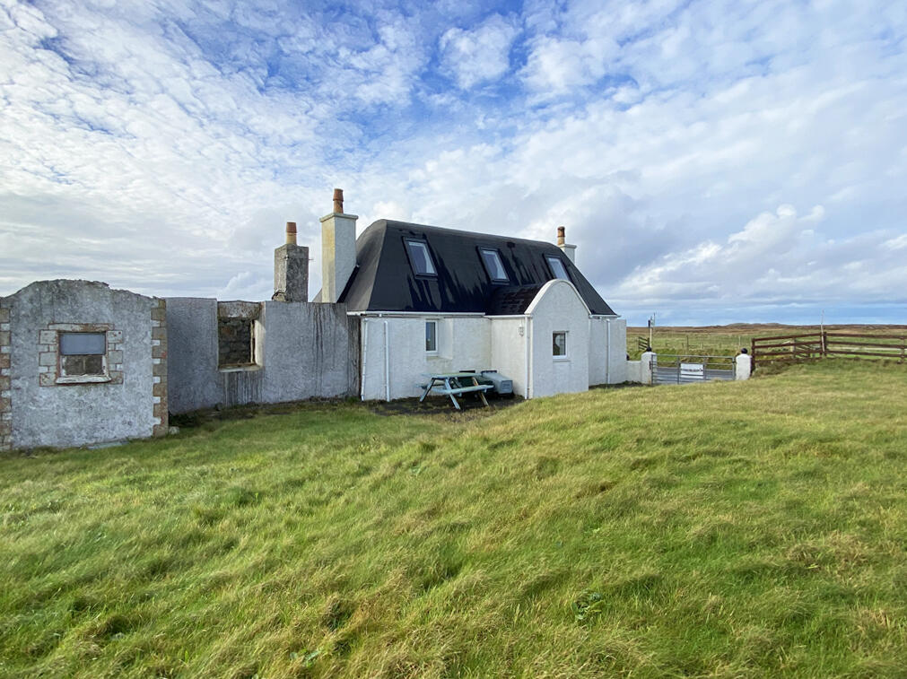 Main image of property: 3 Heanish, Isle of Tiree, PA77 6UL
