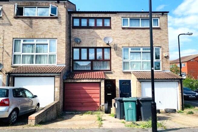 Main image of property: Stow Crescent, Walthamstow, E17