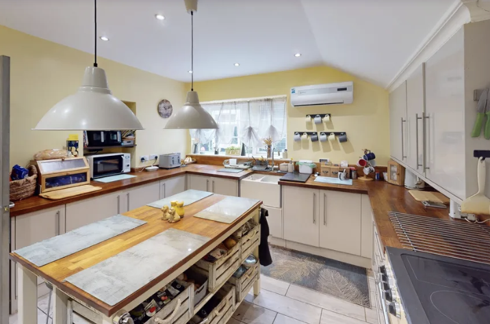 House in Maidstone, Ulcombe - View 3