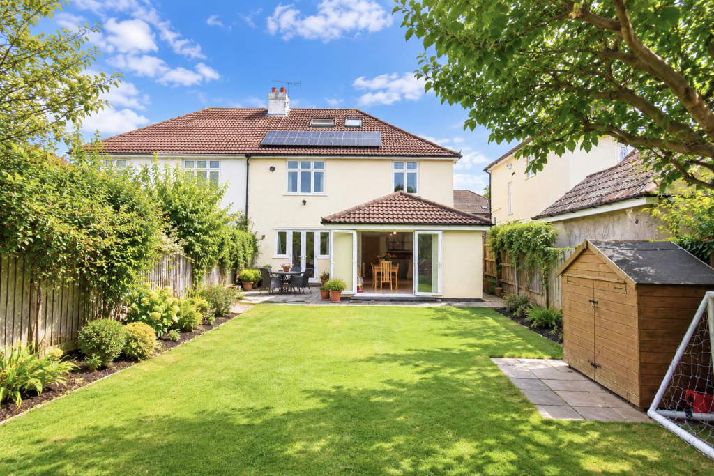 House in Bristol, Stoke Bishop - View 2