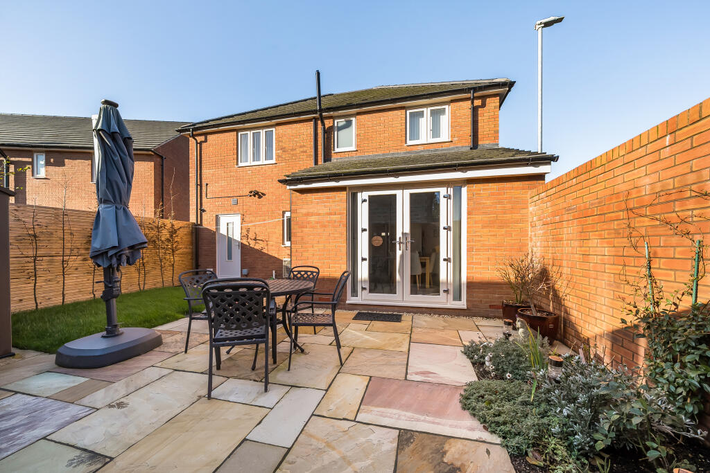 Farrier Street, Blunsdon, Swindon, SN26 photo 4