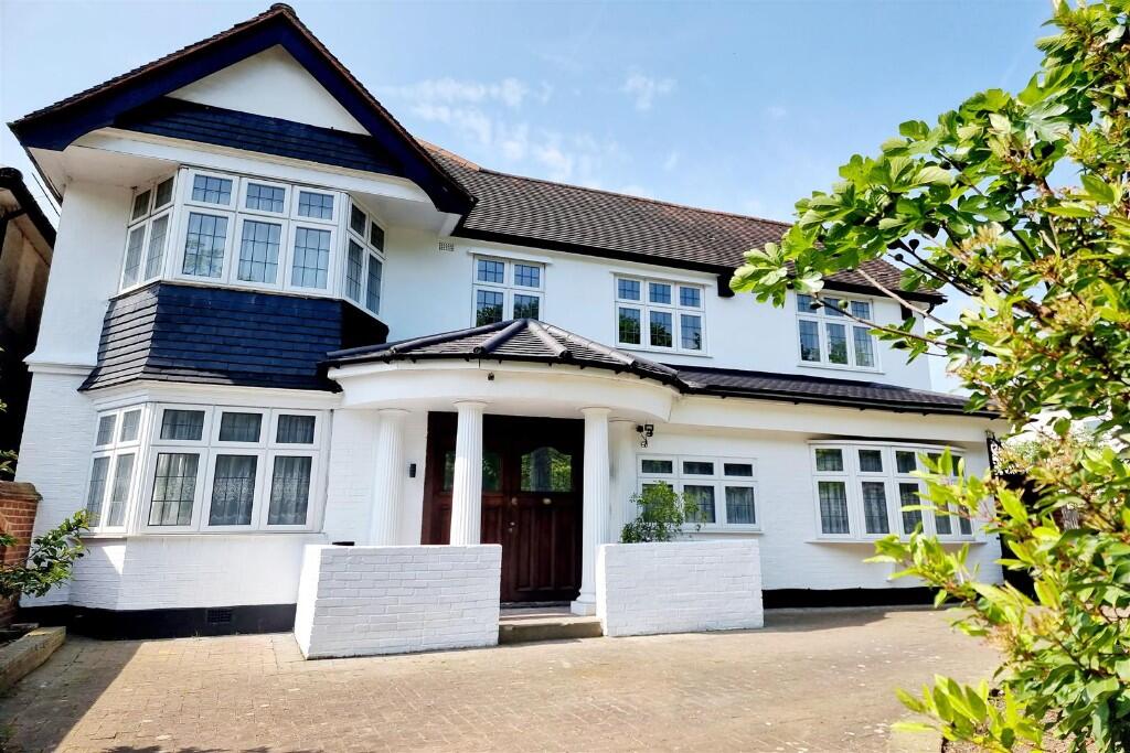Main image of property: Chase Side, London, N14
