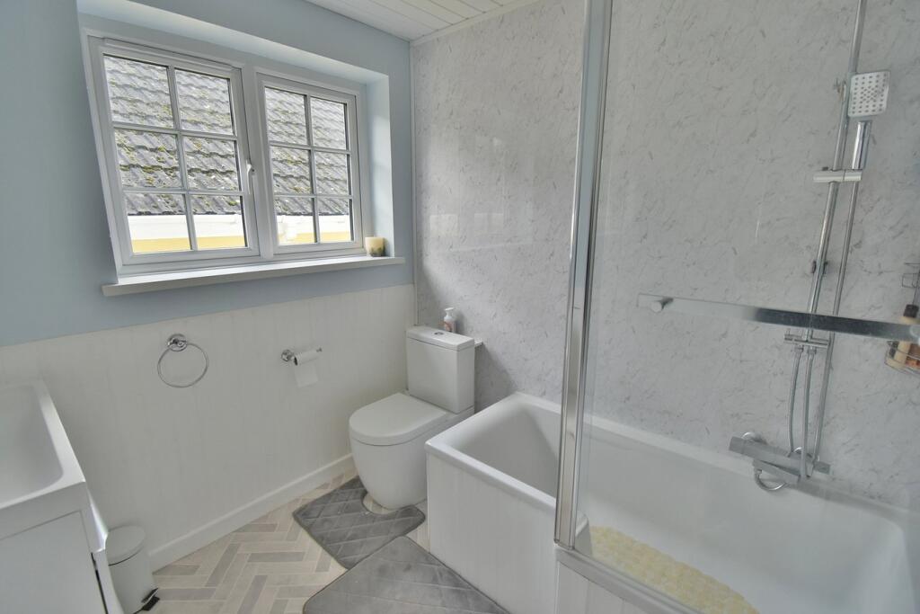 Additional image 18 of Pine Vale Crescent, Bournemouth, BH10