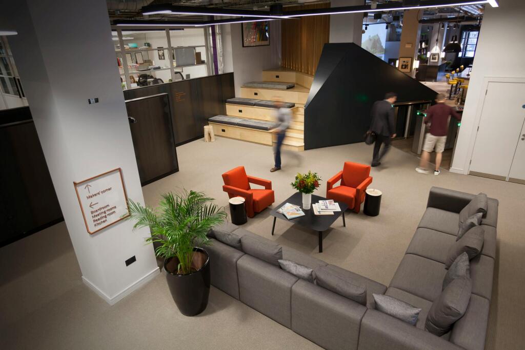 Lounge.jpg
