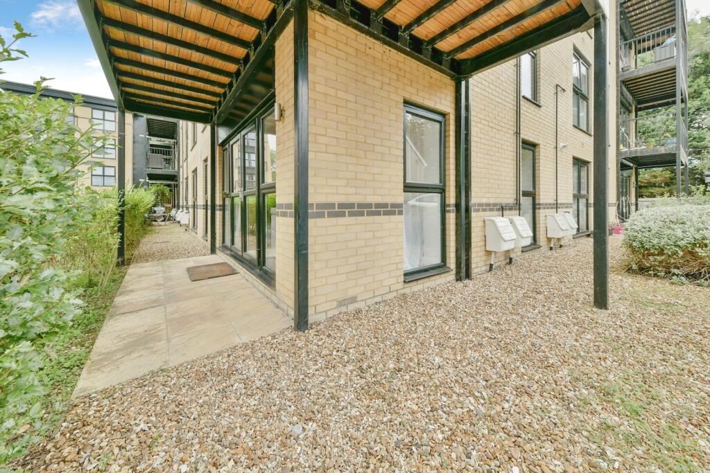 Apartment in Stevenage - View 2