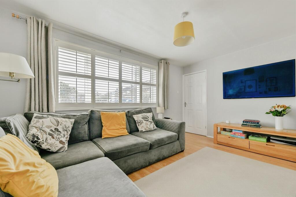 House in Stevenage - View 2