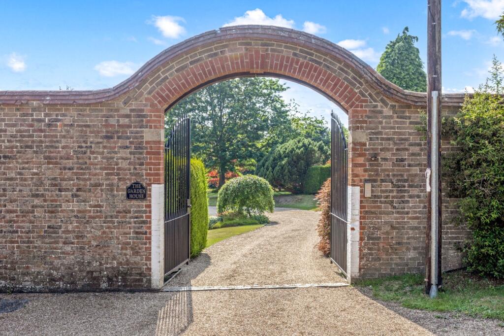 House in Tonbridge - View 5