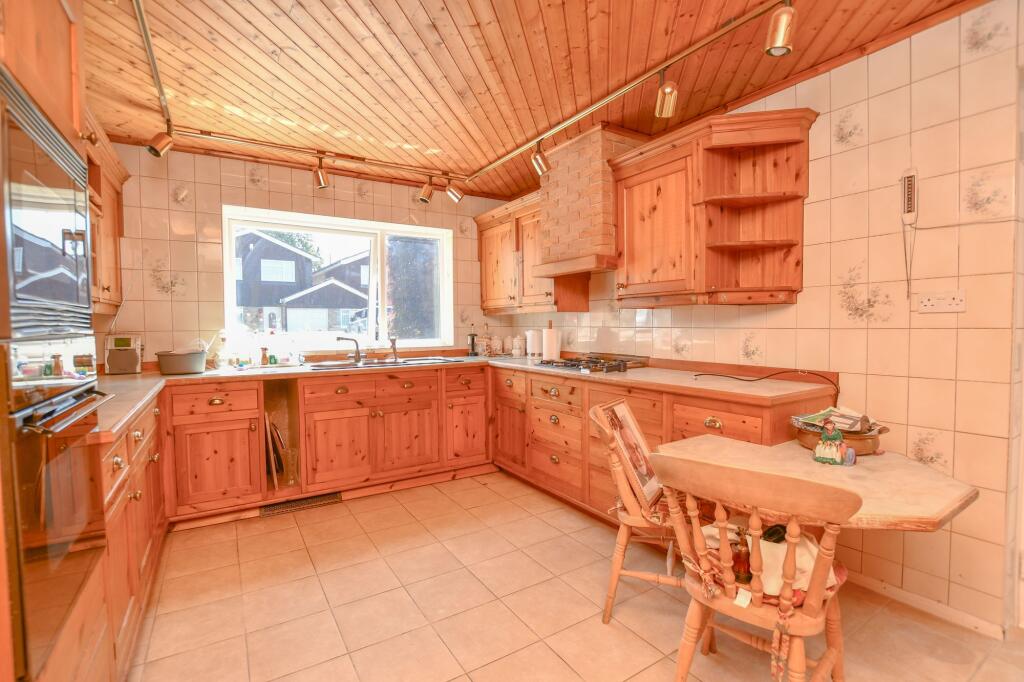 House in St Albans, St Stephen - More