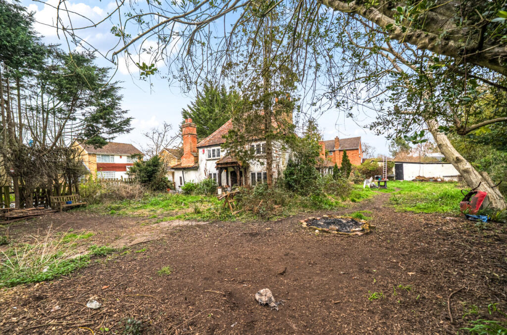 Frys Lane, Yateley photo 2