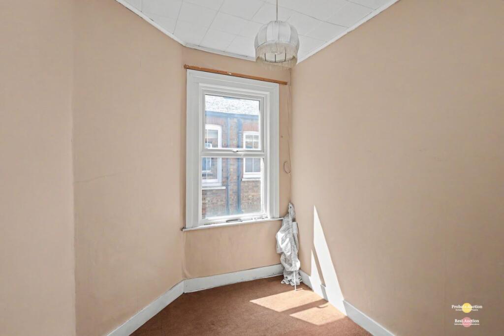 Apartment in London, Finchley - View 5