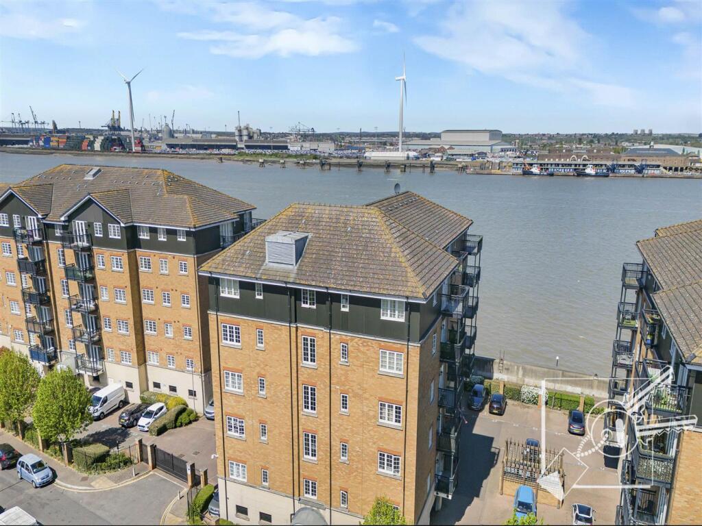 Main image of property: Clifton Marine Parade, Gravesend