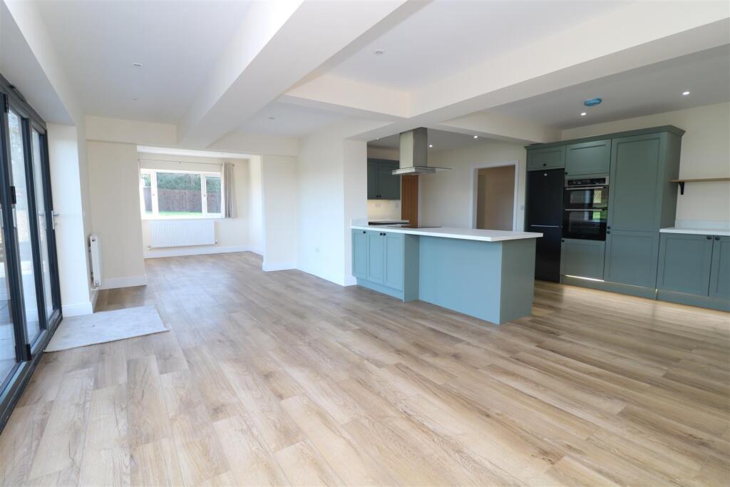 House in Swindon - View 5
