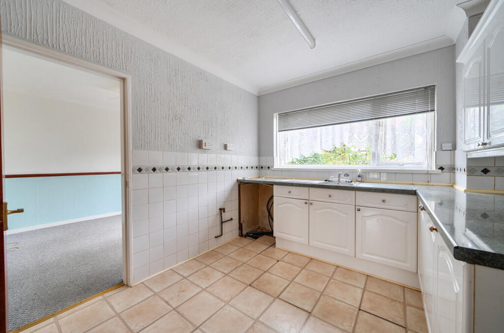 House in Southampton, Wimpson - More