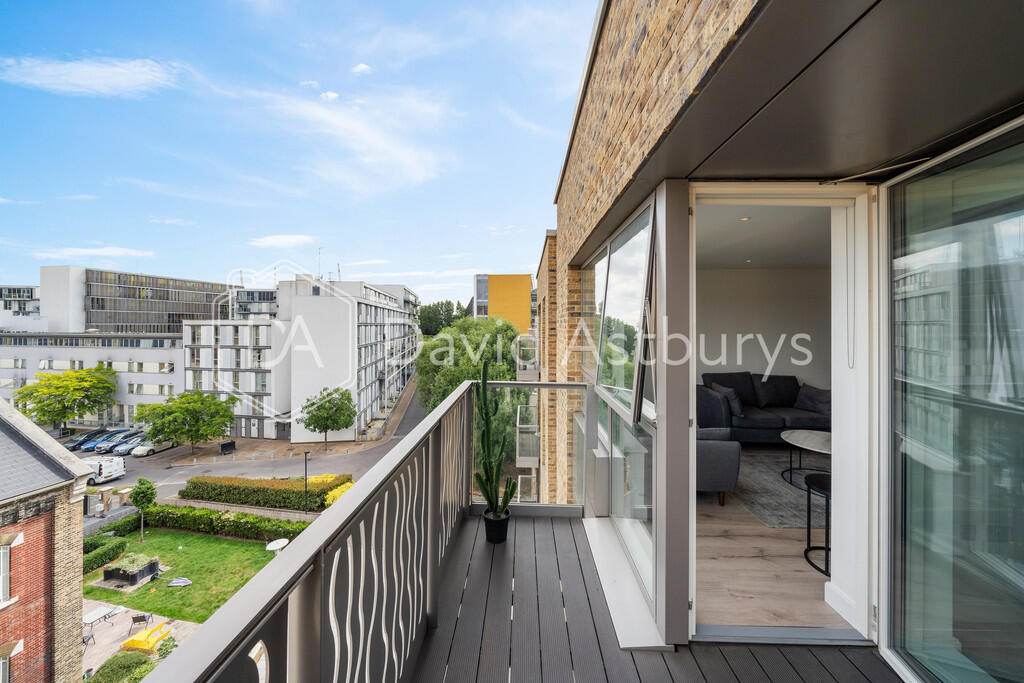 Apartment in London - View 4